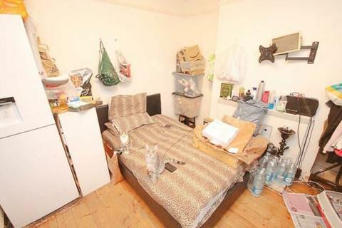 45 Wargrave Road, Harrow, HA2 8LL