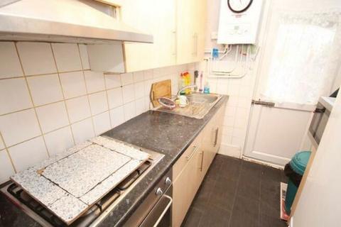 45 Wargrave Road, Harrow, HA2 8LL