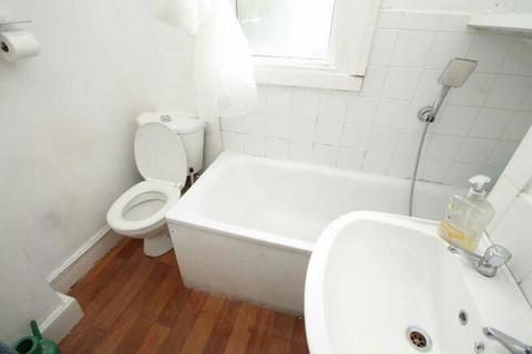 45 Wargrave Road, Harrow, HA2 8LL