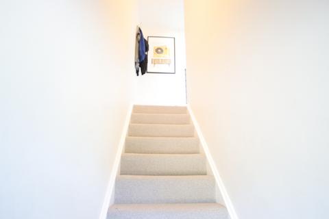 18 Common Road, Eton Wick, Windsor, SL4 6JE