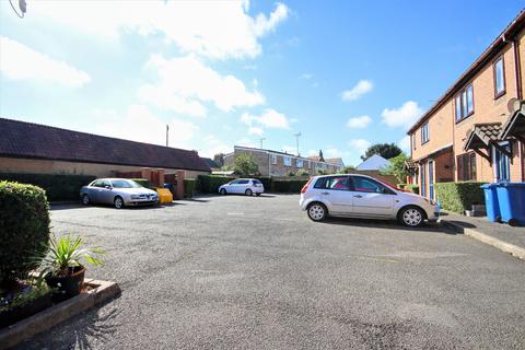 18 Common Road, Eton Wick, Windsor, SL4 6JE