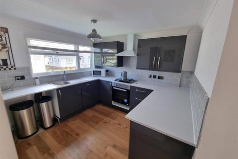 2 bedroom retirement property for sale, Main Road, Tower Park, Hullbridge, Essex, SS5