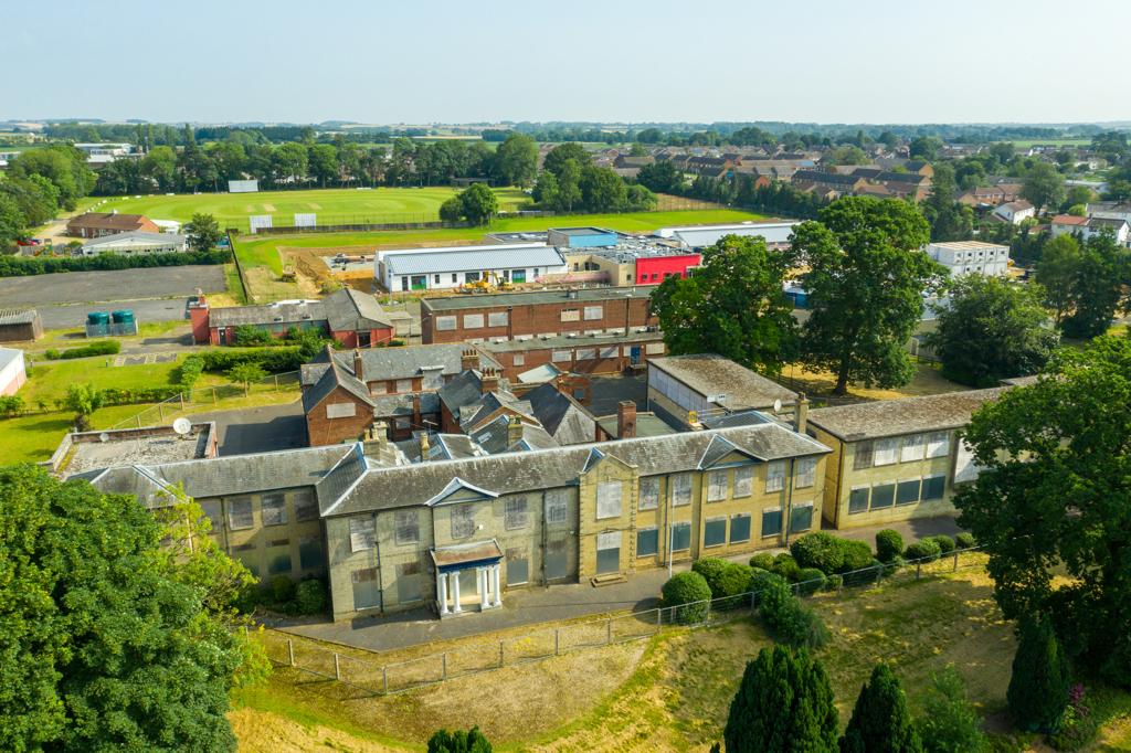 Former Fakenham Academy, Wells Road, Fakenham NR21 9HP Commercial