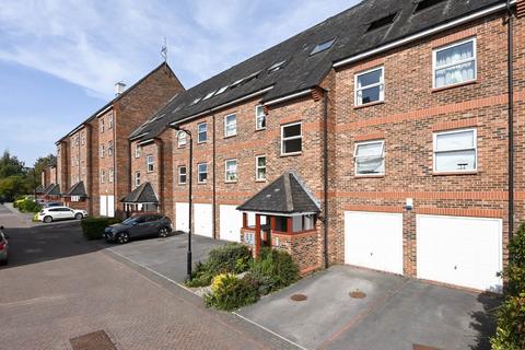 2 bedroom flat to rent, Whitecross Gardens, Huntington Road, York, YO31