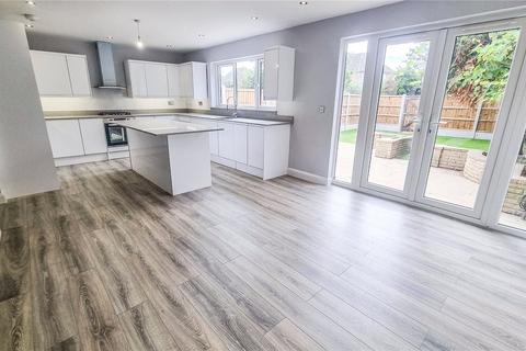79 Essex Road, Romford, RM7 8BB