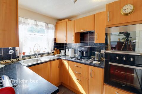3 bedroom semi-detached house for sale - Norman Drive, Winsford
