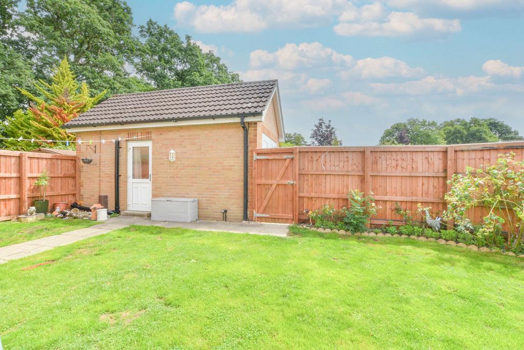 Annex and rear garden
