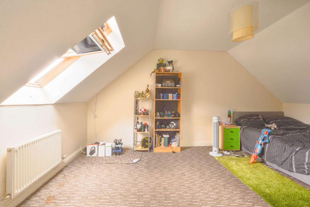 Bedroom 2 (Double)