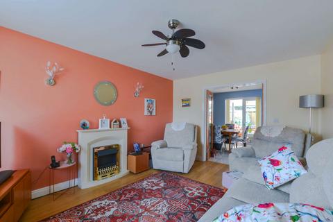 45 Millards Close, Hilperton Marsh, Trowbridge, BA14 7UN