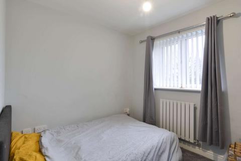 1 The Brambles, Trowbridge, BA14 8RB