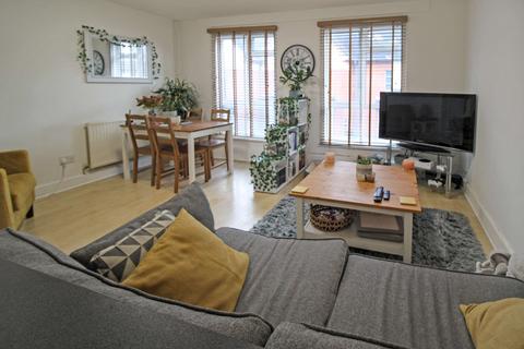 2 bedroom flat for sale, 17  Upper Brook Street, Winchester SO23 8AL