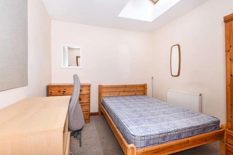 120 Avenue Road, Southampton, SO14 6BB