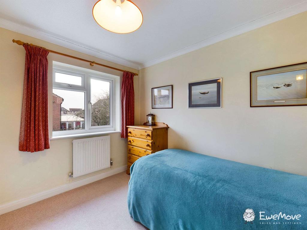 Bedroom 2 (Double)