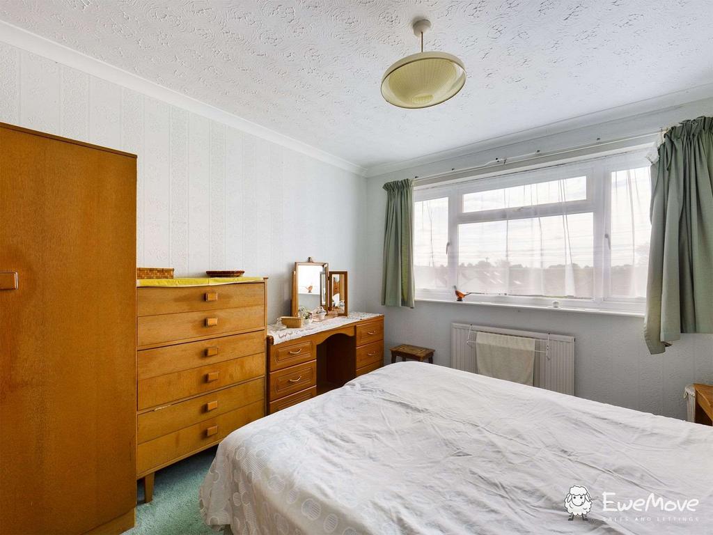 Bedroom 1 (Double)