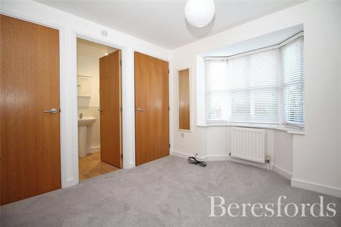 2 bedroom apartment to rent, New Writtle Street, CM2