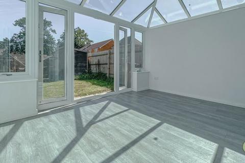 9 Howell Close, Arborfield, Reading, RG2 9GN