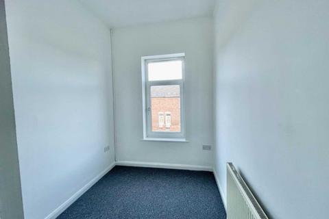 2 bedroom flat to rent, Carley Road, Sunderland SR5