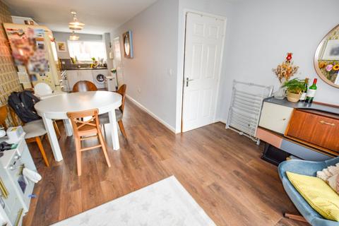 31 Flixton Road, Manchester, M13 9GU