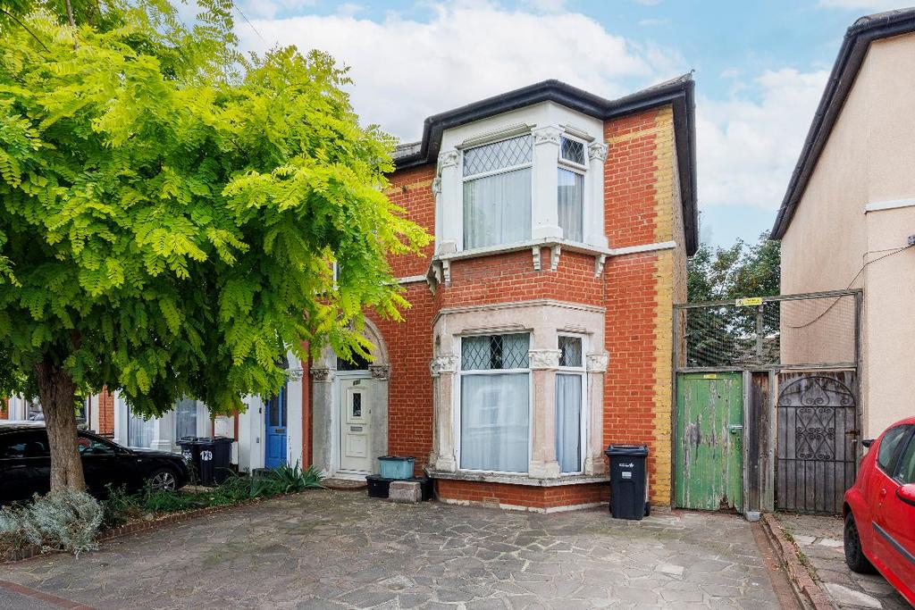 Ilford Ig3 3 Bed Terraced House For Sale £500 000