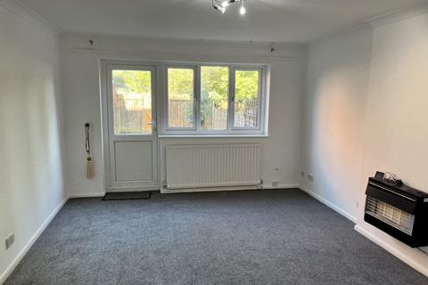 2 bedroom terraced house to rent, 21 Ferngill Close The Meadows, Nottingham