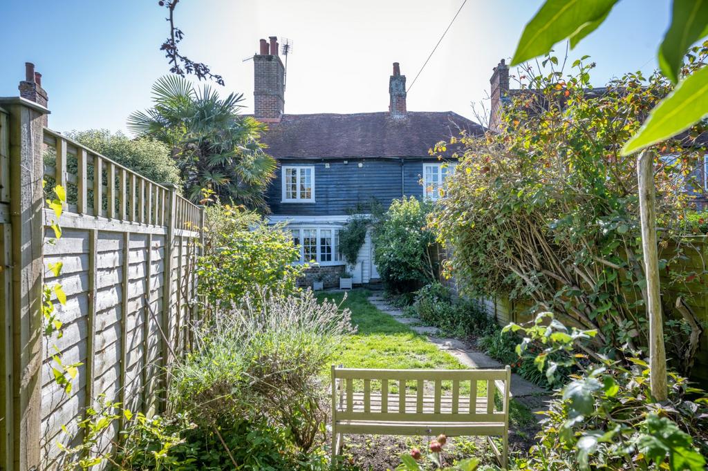 High Street, Bosham, Chichester, West Sussex 2 bed terraced house for