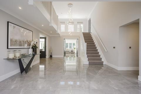 24 Burstead Close, Cobham, KT11 2NL