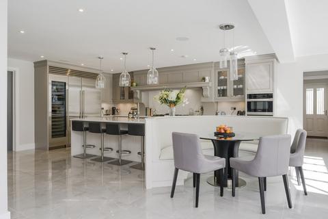 24 Burstead Close, Cobham, KT11 2NL