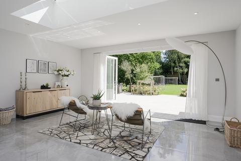 24 Burstead Close, Cobham, KT11 2NL