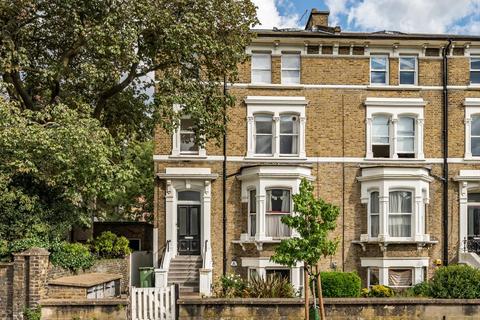 103a Knatchbull Road, London, SE5 9QU