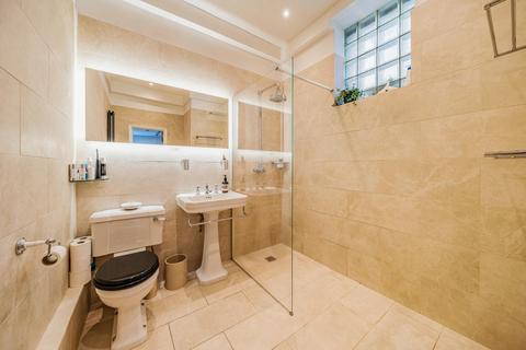 103a Knatchbull Road, London, SE5 9QU