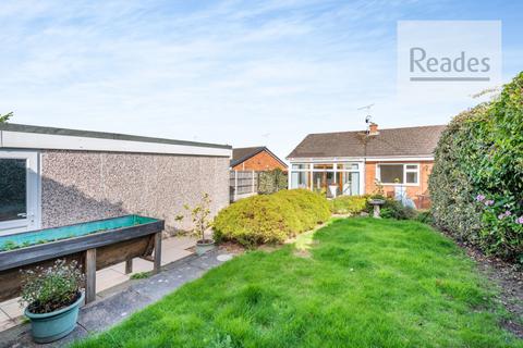 2 bedroom semi-detached bungalow for sale - Raewood Avenue, Hawarden CH5 3