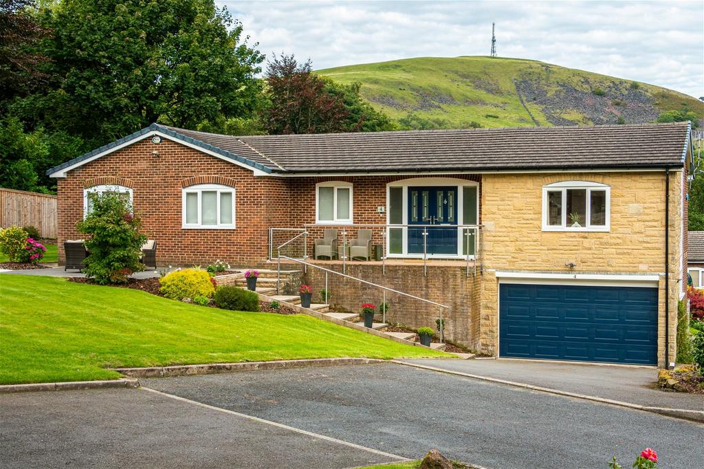 Sharon Avenue, Grasscroft, Saddleworth 4 bed detached bungalow for sale