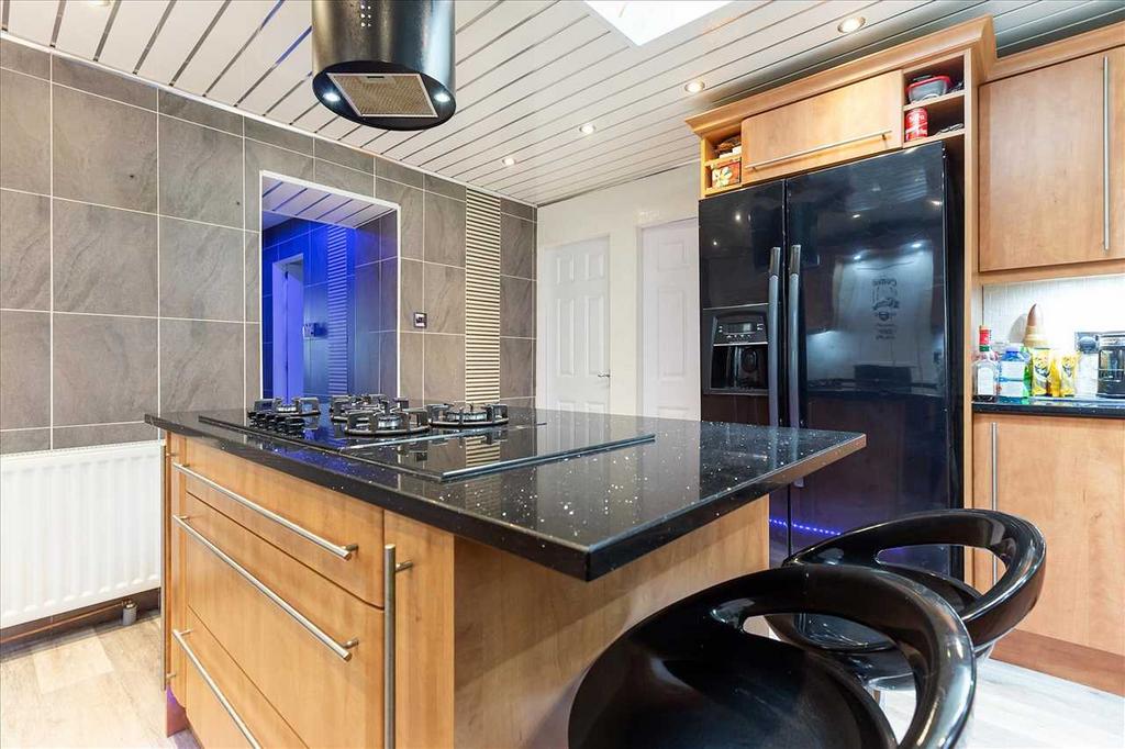 Breakfasting Kitchen