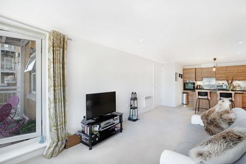 1 bedroom apartment for sale, High Road, Buckhurst Hill, IG9