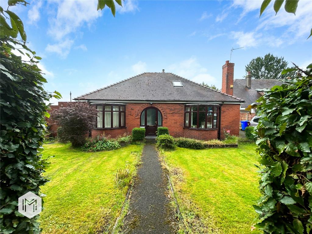 Bolton Road, Bury, Greater Manchester, BL8 2DW 3 bed bungalow for sale
