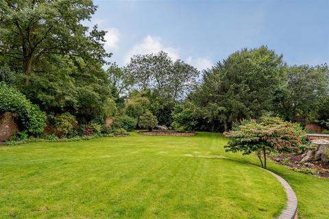 38 Carpenter Road, Birmingham, B15 2JJ