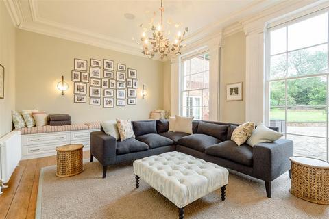 38 Carpenter Road, Birmingham, B15 2JJ