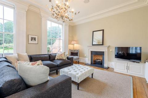 38 Carpenter Road, Birmingham, B15 2JJ