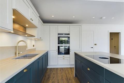 3 bedroom detached house for sale, Appleyard Close, Whitchurch, Buckinghamshire.