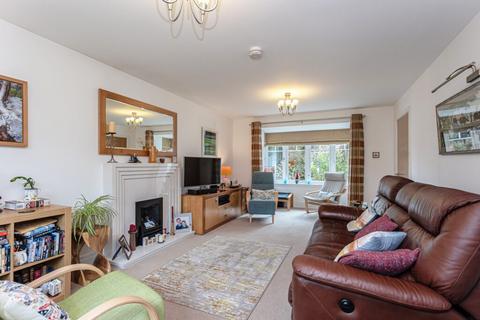 6 Priory Place, Auchterarder, PH3 1FS