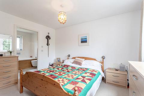 6 Priory Place, Auchterarder, PH3 1FS