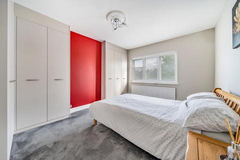 3 Hawkhurst Way, West Wickham, BR4 9PE