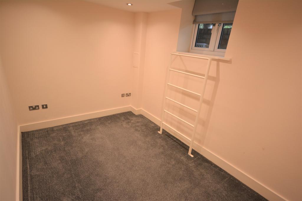 Bedrom 2
