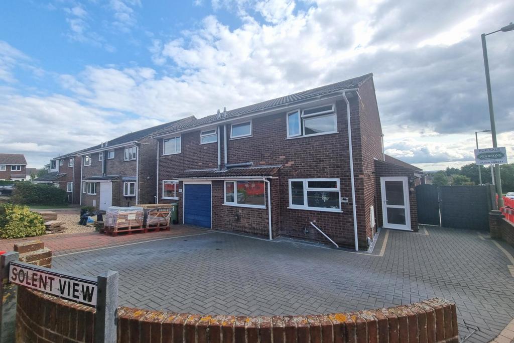 SOLENT VIEW, PORTCHESTER 3 bed semidetached house for sale £350,000