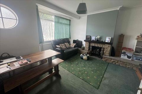 4 bedroom end of terrace house for sale, Southcote Avenue , Feltham, TW13