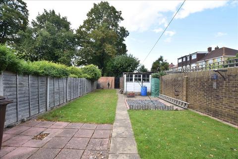 71 Southcote Avenue, Feltham, TW13 4EQ