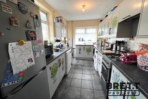 3 bedroom terraced house for sale, Meyrick Street, Pembroke Dock, Pembrokeshire. SA72 6AT