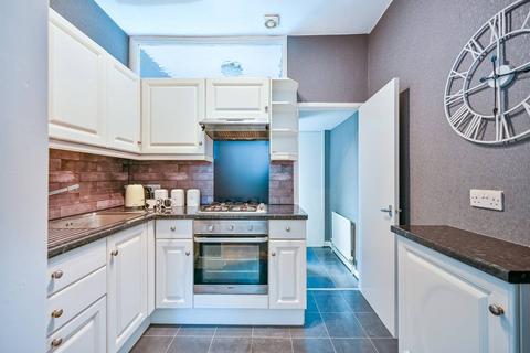 29 Park Avenue, Mitcham, CR4 2EQ