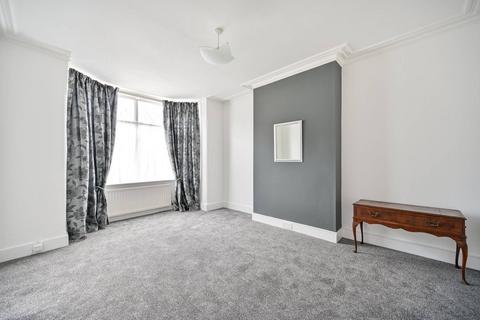 29 Park Avenue, Mitcham, CR4 2EQ