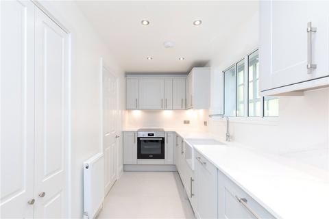 3 bedroom terraced house to rent, Thurloe Close, South Kensington, SW7